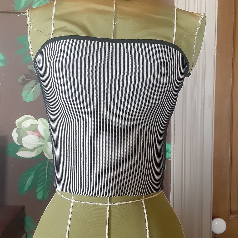FOREVER 21 Contemporary Striped Tub Top